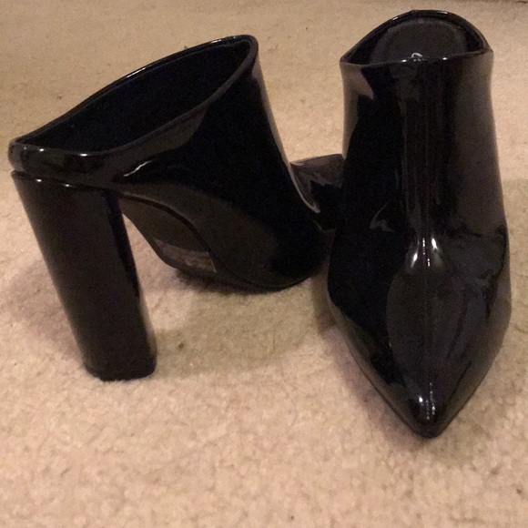 pointed booties - Picture 2 of 3